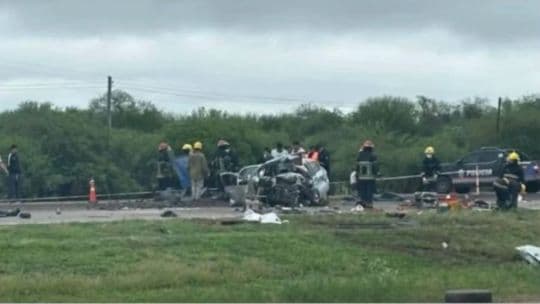 Choque frontal en Santiago del Estero dejó al menos cinco muertos