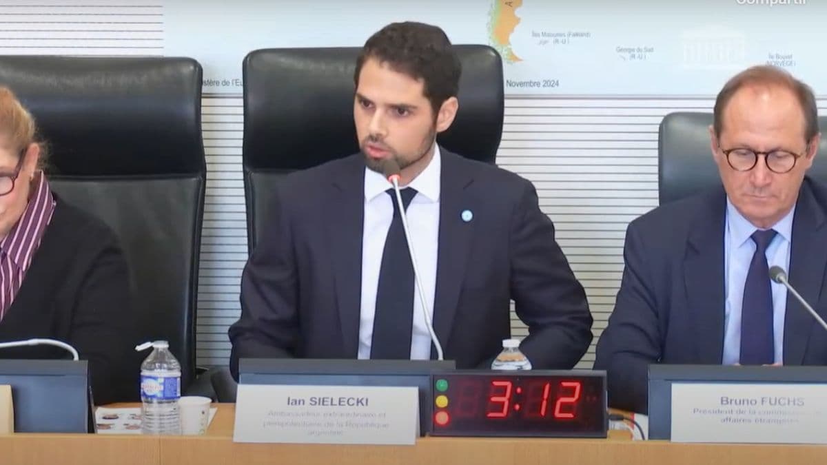 El embajador argentino en Francia frenó una audiencia al ver un mapa que mostraba a las Islas Malvinas como territorio británico