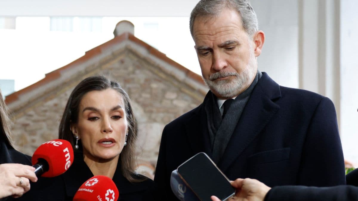 Los Reyes de España enviaron sus condolencias a los afectados por la tragedia ferroviaria: «Estamos consternados»