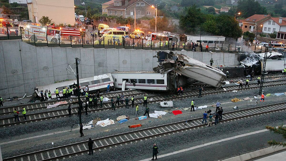Tragedia ferroviaria en España: por qué los trenes no tienen cinturones de seguridad