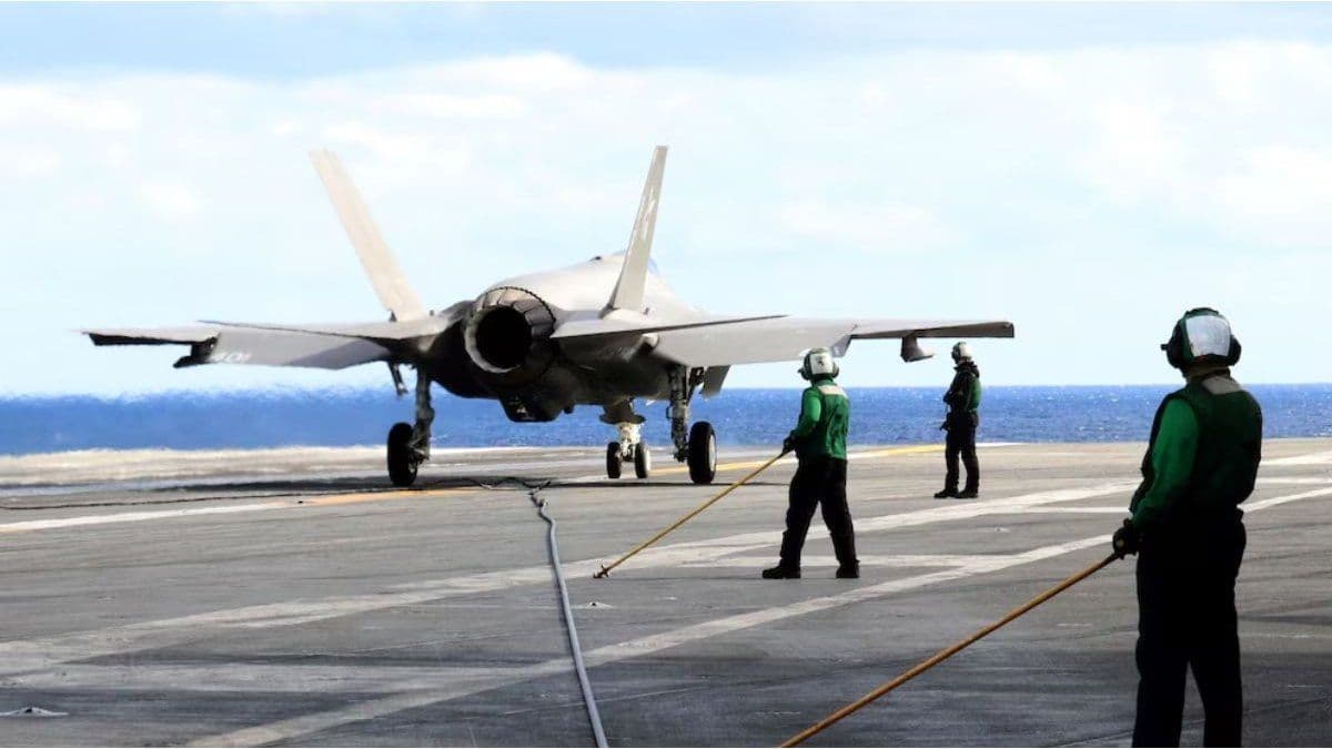EEUU derribó un dron iraní que se acercó «agresivamente» a uno de sus portaaviones