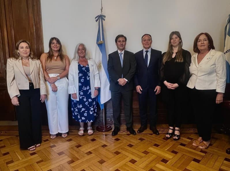 Schiaretti vuelve a acercarse a Macri tras el acuerdo de Juez con los libertarios