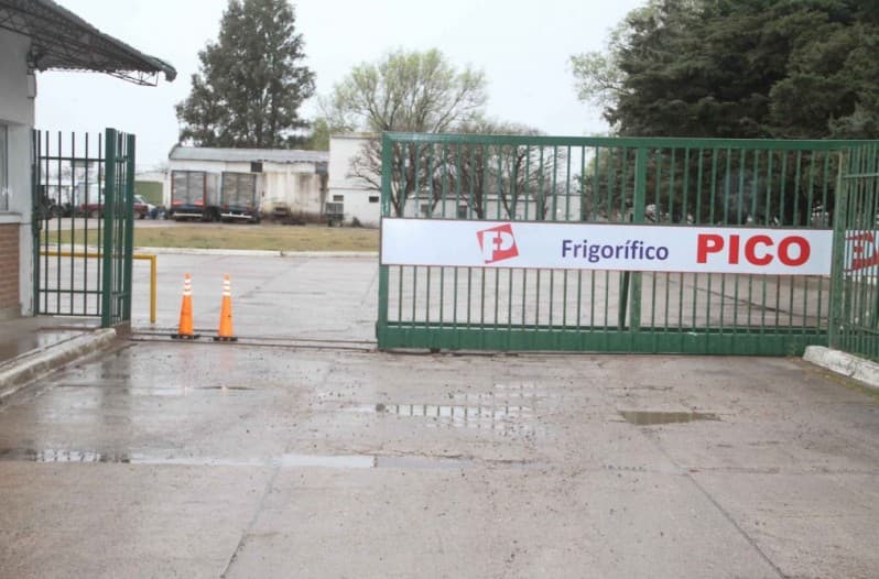 Se profundiza la crisis en el frigorífico creador de los Paty, que ahora echó a casi 200 trabajadores