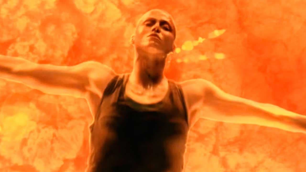 David Fincher reniega de esta película de ciencia ficción, pero el tiempo ha sido más amable con ella: «Nadie la odiaba más que yo»