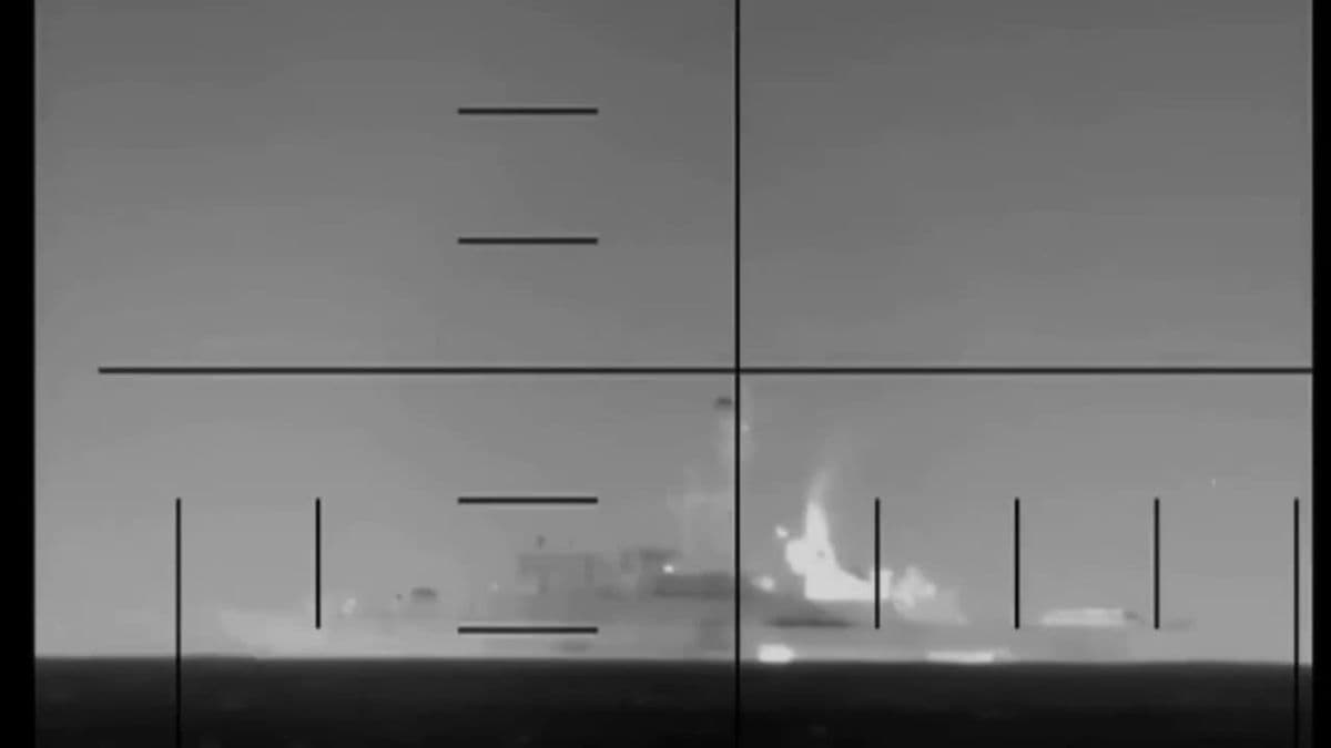 Video: así fue el momento en que un submarino de EEUU hundió un buque de Irán