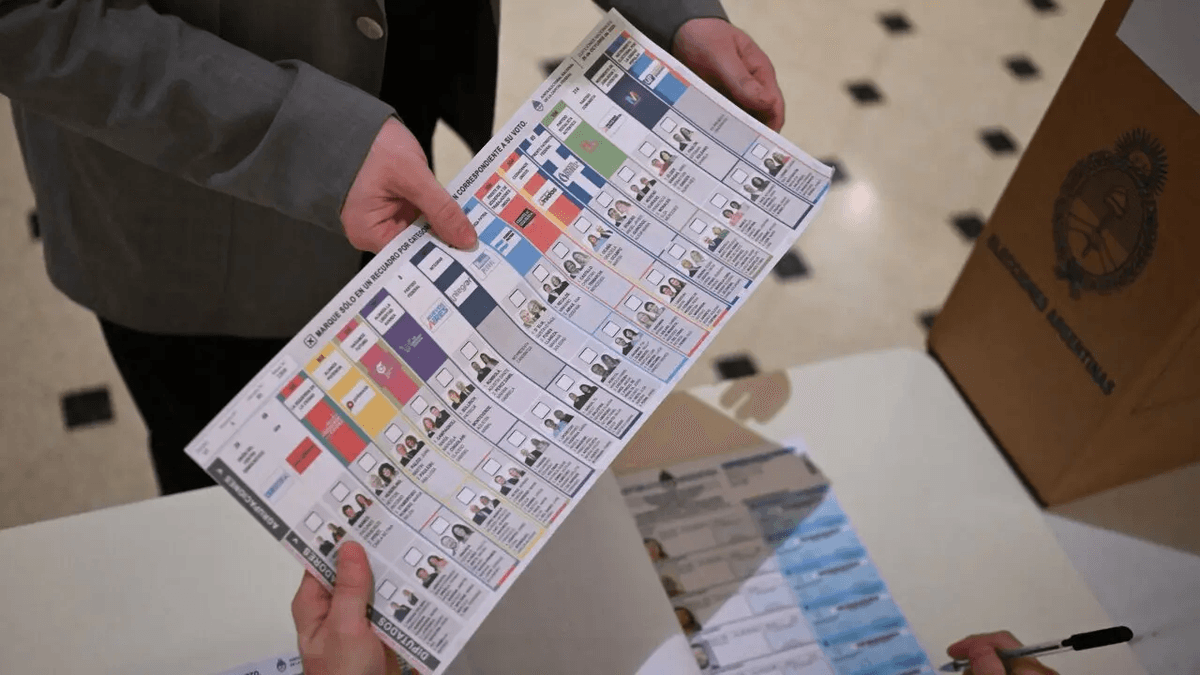 La Libertad Avanza impulsa la Boleta Única de Papel en cuatro provincias: el plan para reformar el sistema electoral antes de 2027