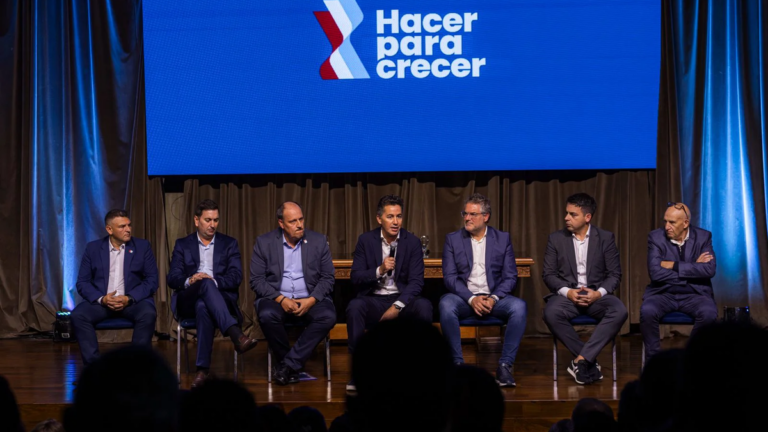 CÃ³rdoba: los intendentes se rebelan y MartÃ­n Llaryora ensaya una nueva estrategia polÃ­tica