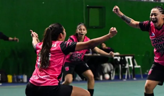 Comodoro comienza a jugar los cruces