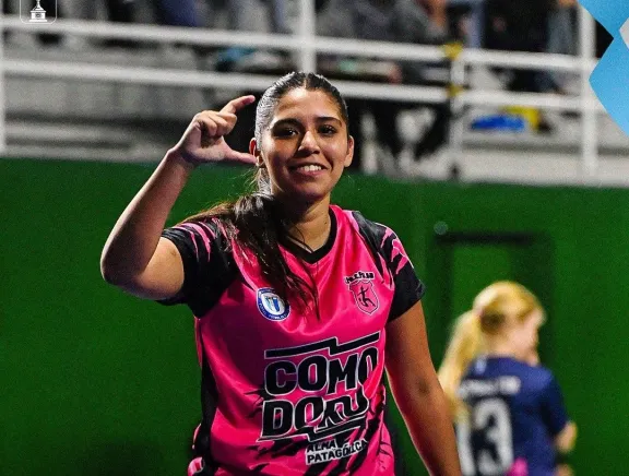 Comodoro se metió en cuartos de final