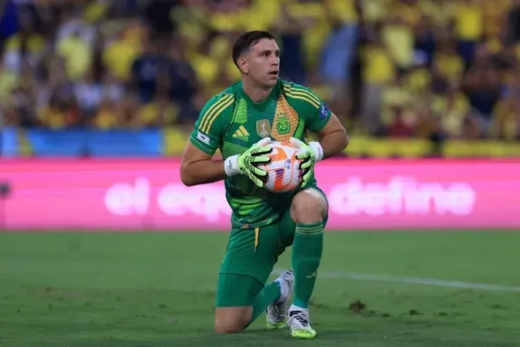 El “Dibu” Martínez quiere ser finalista