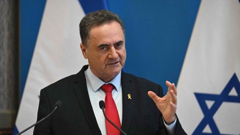 El ministro de Defensa de Israel aseguró que esperan la luz verde de EEUU para "devolver a la edad de piedra" a Irán