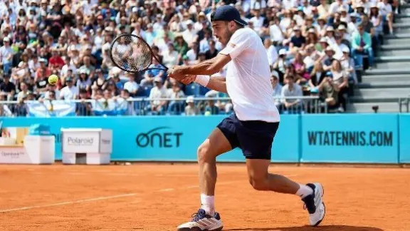 Francisco Cerúndolo avanzó a octavos en Madrid