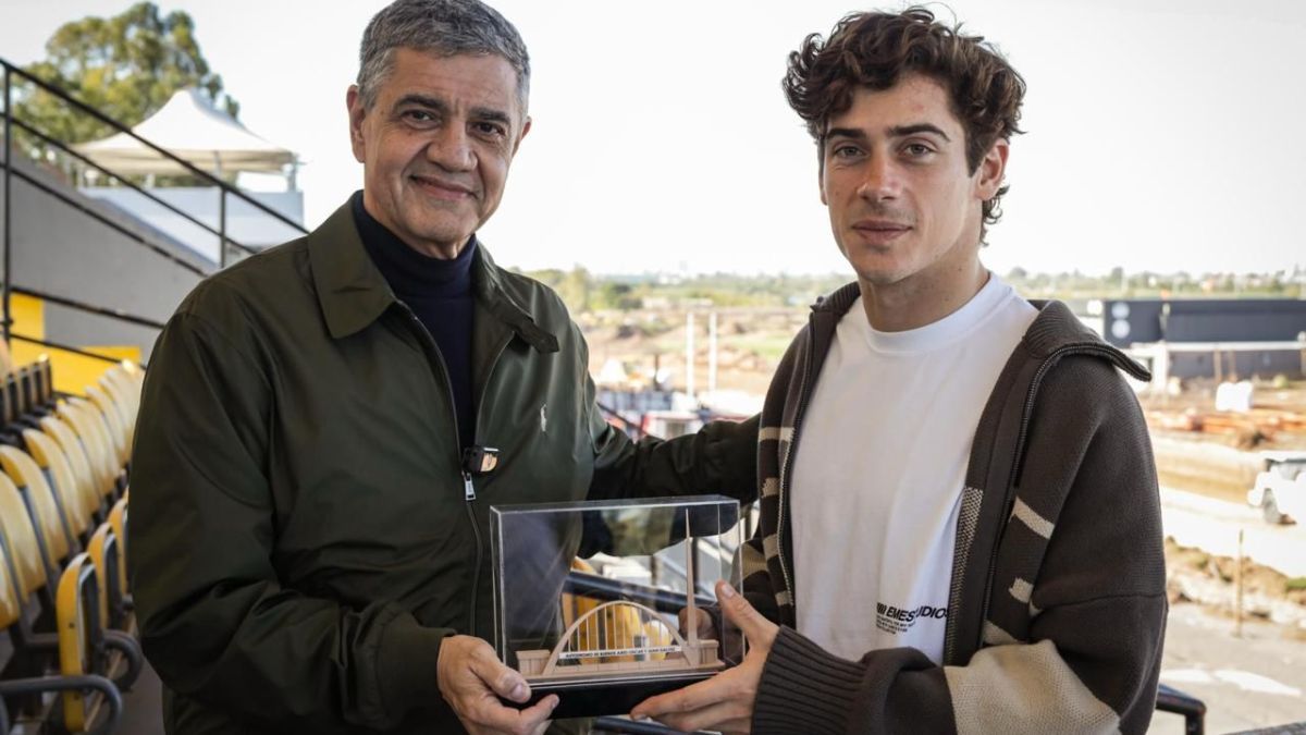 Franco Colapinto recorrió las obras en el Gálvez con Jorge Macri y fue declarado "Personalidad Destacada" de CABA