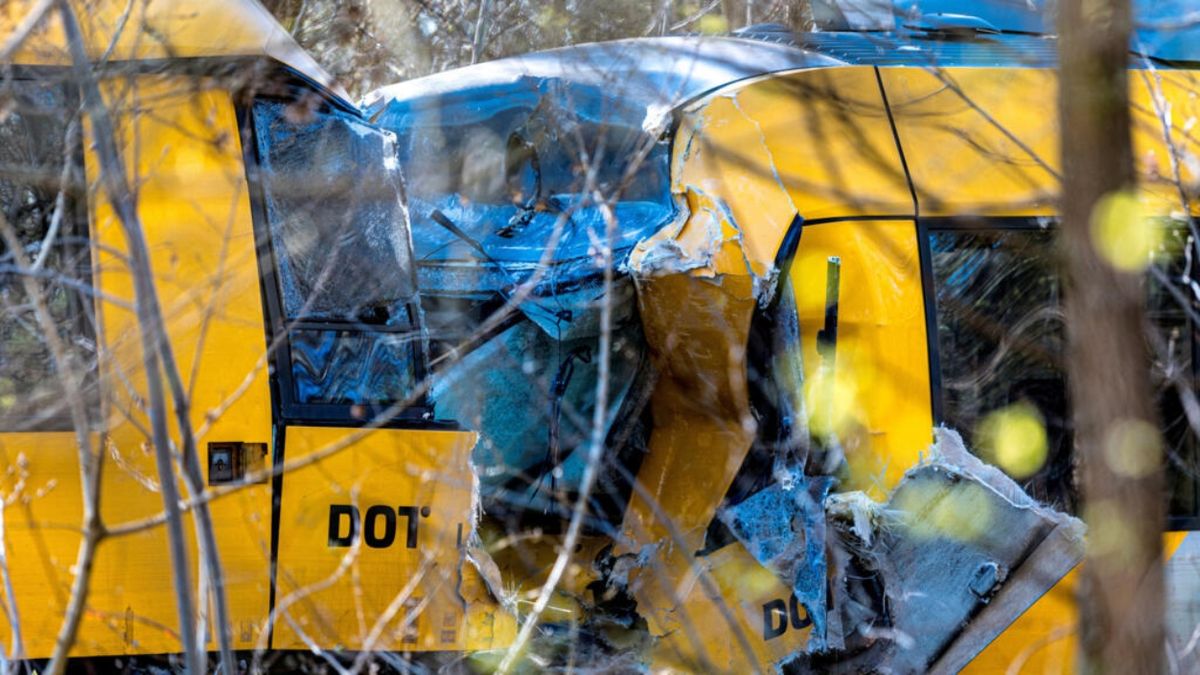 Impresionante choque frontal de trenes en Dinamarca: hay 18 heridos, cinco de gravedad