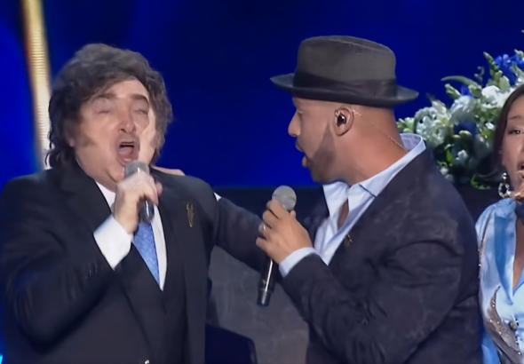 Javier Milei cantó "Libre" y fue protagonista de la celebración de la independencia de Israel