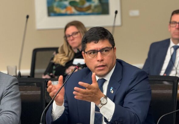 La Corte Suprema intervendrÃ¡ en la disputa entre el gobernador Claudio Vidal y la Justicia de Santa Cruz