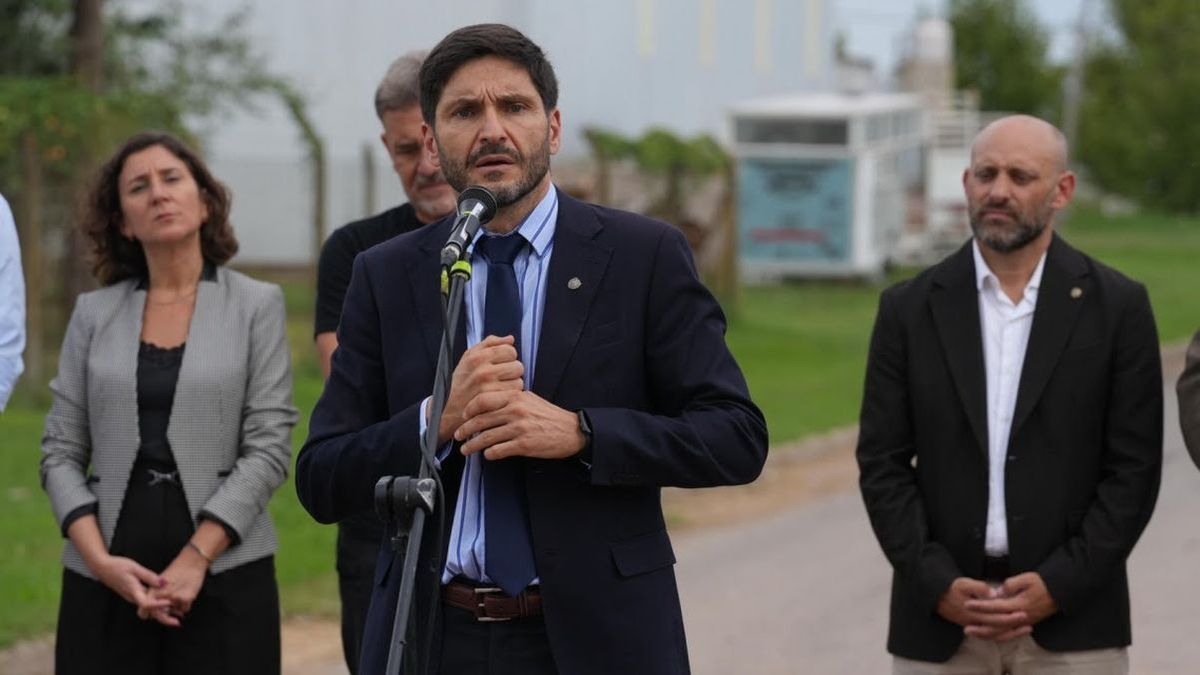 Maximiliano Pullaro pidiÃ³ tener "mucha cautela" tras el decreto que autoriza la concesiÃ³n de rutas nacionales