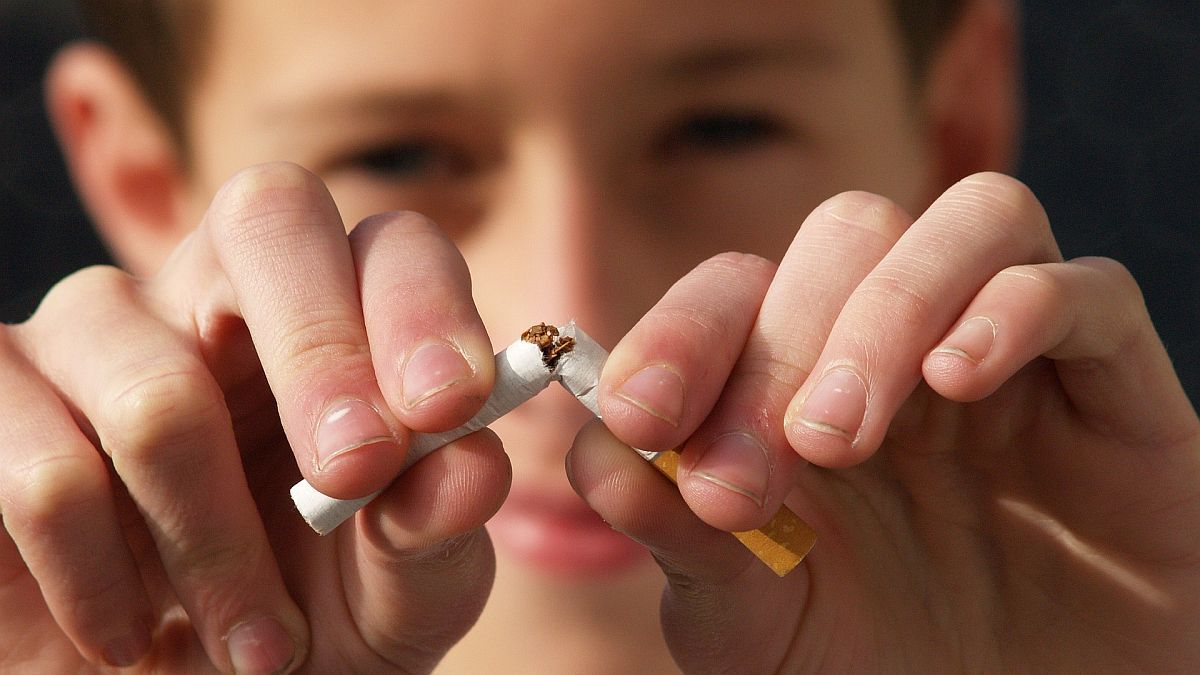 Reino Unido prohibirá la venta de tabaco de por vida para quienes hayan nacido después de 2009