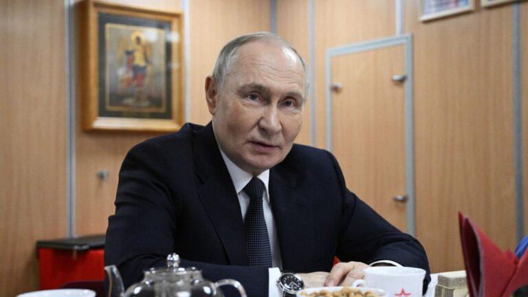 Vladimir Putin se mostró abierto a un diálogo con Volodimir Zelenski pero pidió que la reunión tenga "objetivos claros"