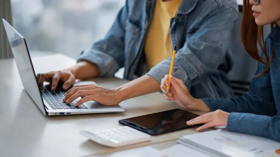 Casi 9 de cada 10 argentinos busca cambiar de trabajo por mejores salarios