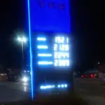 Combustibles: YPF aplica un aumento del 1% y extiende el congelamiento parcial
