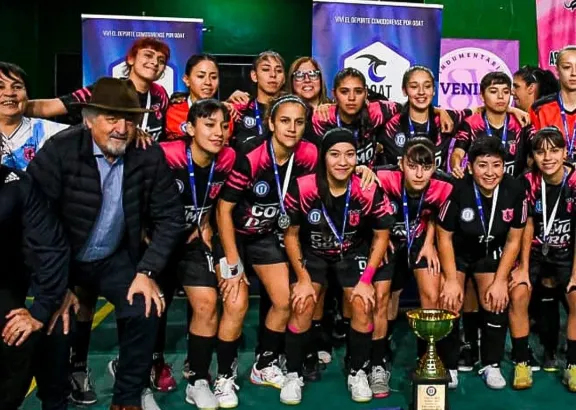 Comodoro no pudo ante un Mendoza de alto vuelo