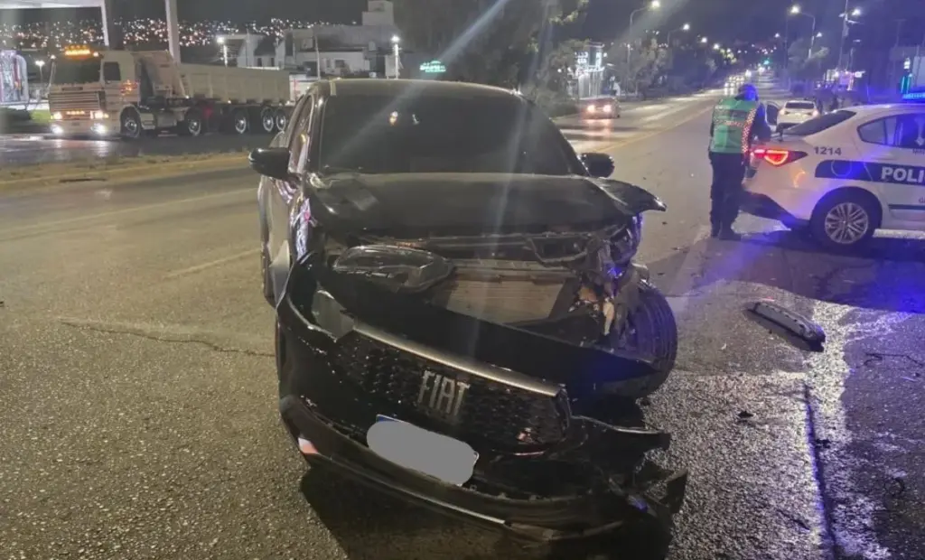 Dos vehiculos colisionaron en inmediaciones de las avenidas Yrigoyen y Roca
