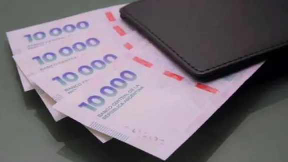 El Gobierno deberá emitir $5,8 billones el lunes, pese a que subió más la tasa