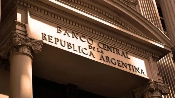 El impulso oficial a las tasas y la mora récord de los hogares