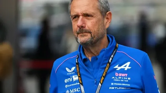 El jefe de Alpine explicó por qué Colapinto rindió mucho mejor