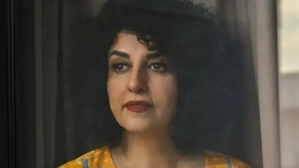 El Premio Nobel de la Paz Narges Mohammadi fue hospitalizada tras una crisis cardíaca