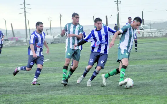 En el duelo de penales, Camioneros  terminó teniendo mejor puntería