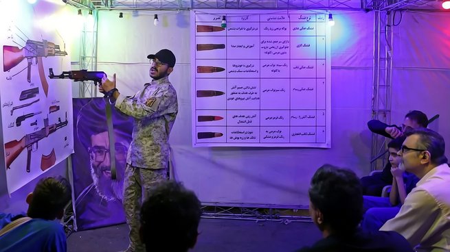 En Irán, civiles ya toman clases de uso de armas ante la posibilidad de nuevos ataques de EEUU e Israel