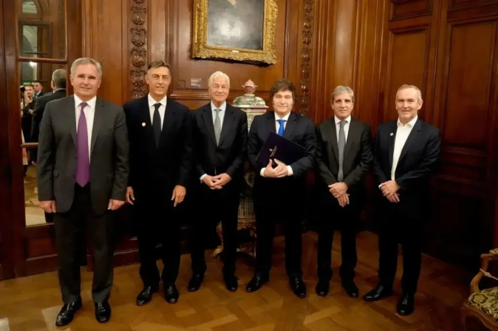 JP Morgan reúne a líderes políticos y empresarios en un encuentro internacional en Buenos Aires