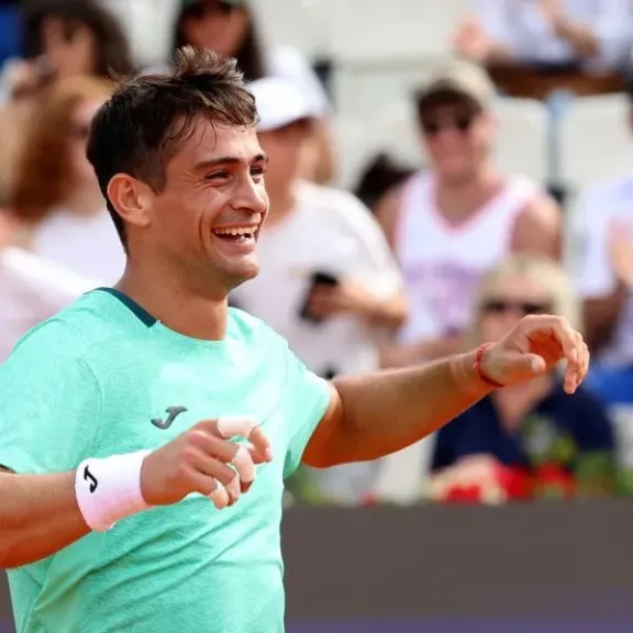 Navone dio el golpe ante Norrie