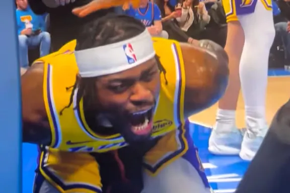 NBA: grave lesión de un jugador de los Lakers