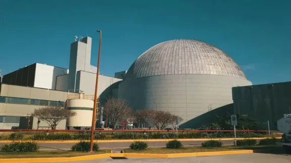 Privatización parcial de Nucleoeléctrica Argentina: las acciones serán valuadas por un banco público