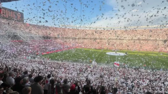 Prohibieron los “papelitos” en las tribunas tras el Superclásico