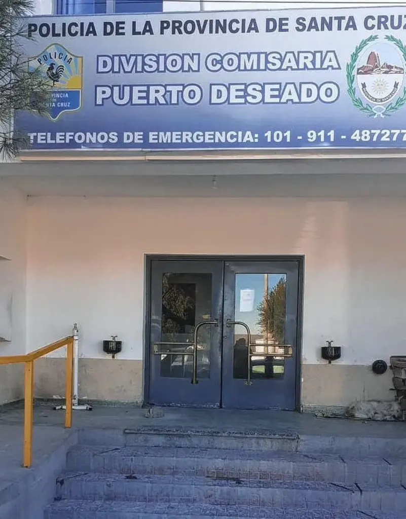 Puerto Deseado: un prefecto apuñalado continúa en terapia intensiva y niegan la denuncia de abuso