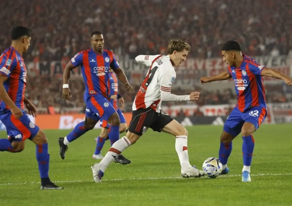 River ganó casi milagrosamente
