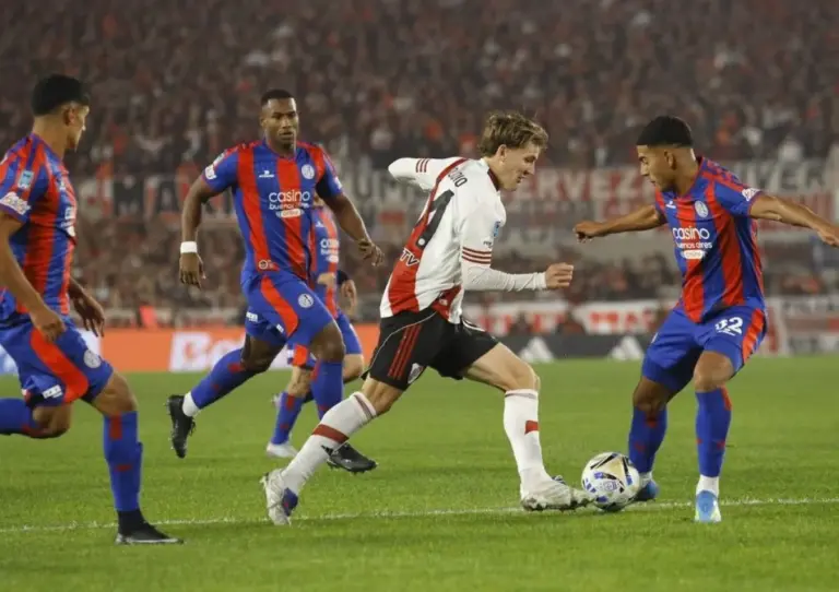 River ganó casi milagrosamente