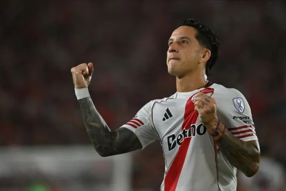 River ganó sin brillar y quedó como líder del Grupo H