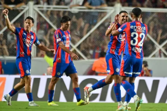 San Lorenzo hace su estreno en Paraguay