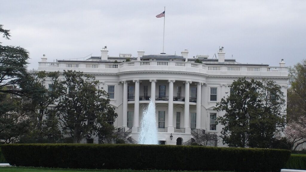 Tensión en EEUU: medios reportaron tiroteos cerca de la Casa Blanca
