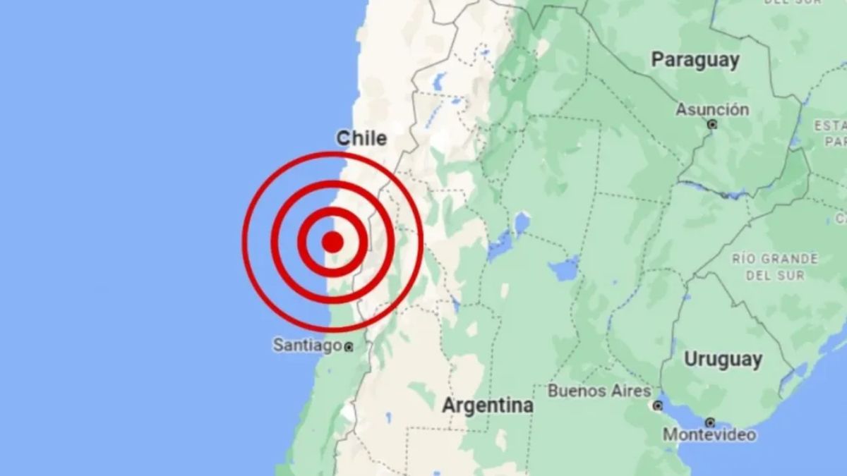 Un fuerte sismo de magnitud 6,9 sacudió Chile y activó alertas en cuatro regiones