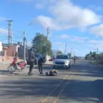 Un motociclista sufrió una fractura tras chocar con un perro en Km 8