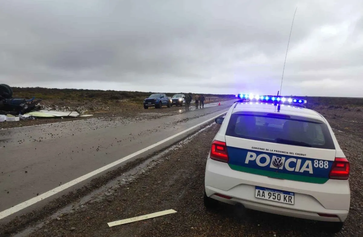 Volcó un camión en cercanías de Garayalde
