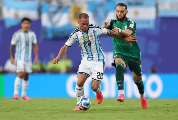 Alexis Mac Allister sobre Lionel Messi: «Las cosas que hace no son normales»