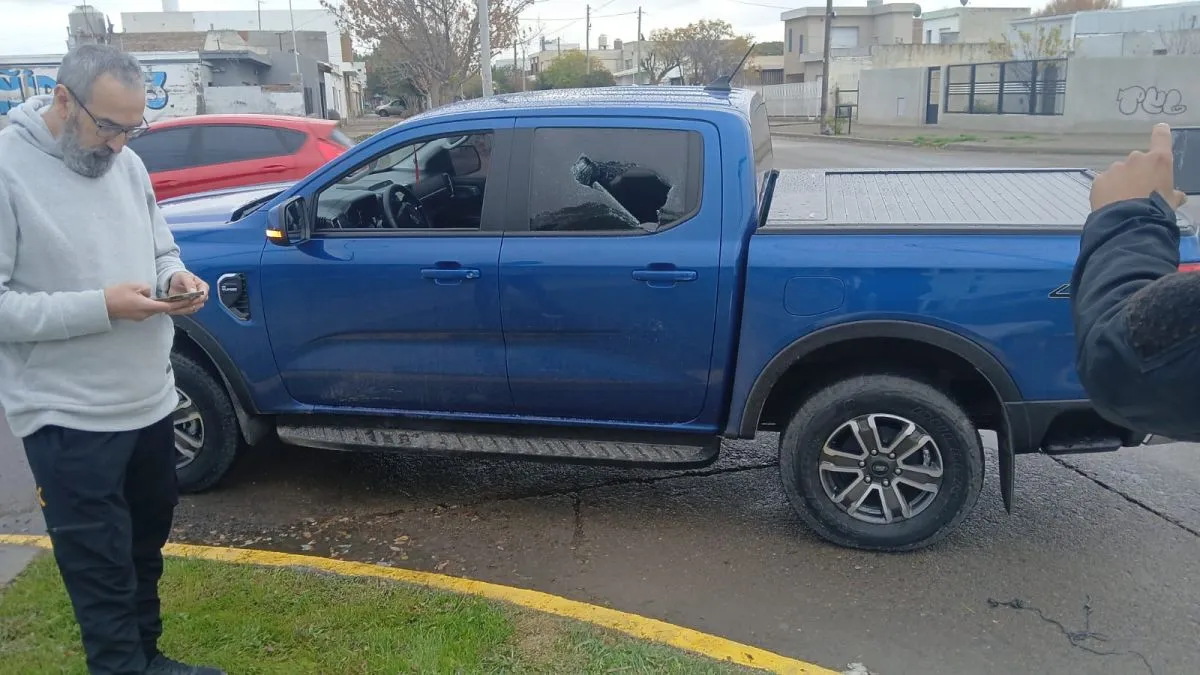 Cayeron dos conocidos ladrones: Le robaron a un empleado bancario de Lago Puelo mientras paseaba por Trelew