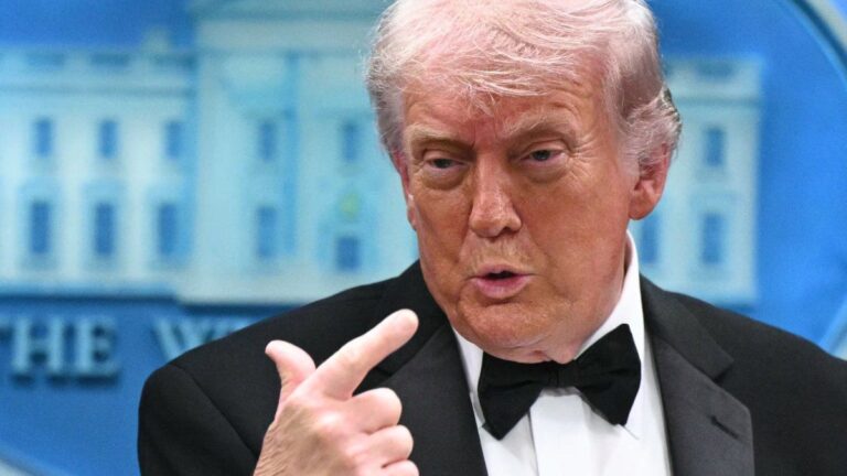 Donald Trump analiza que Estados Unidos tenga acciones en las grandes empresas de IA
